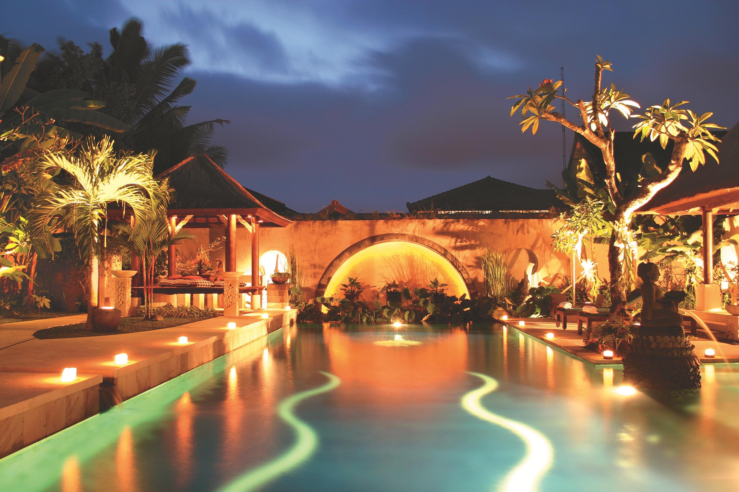 Resort Bebek Tepi Sawah Restaurant &
