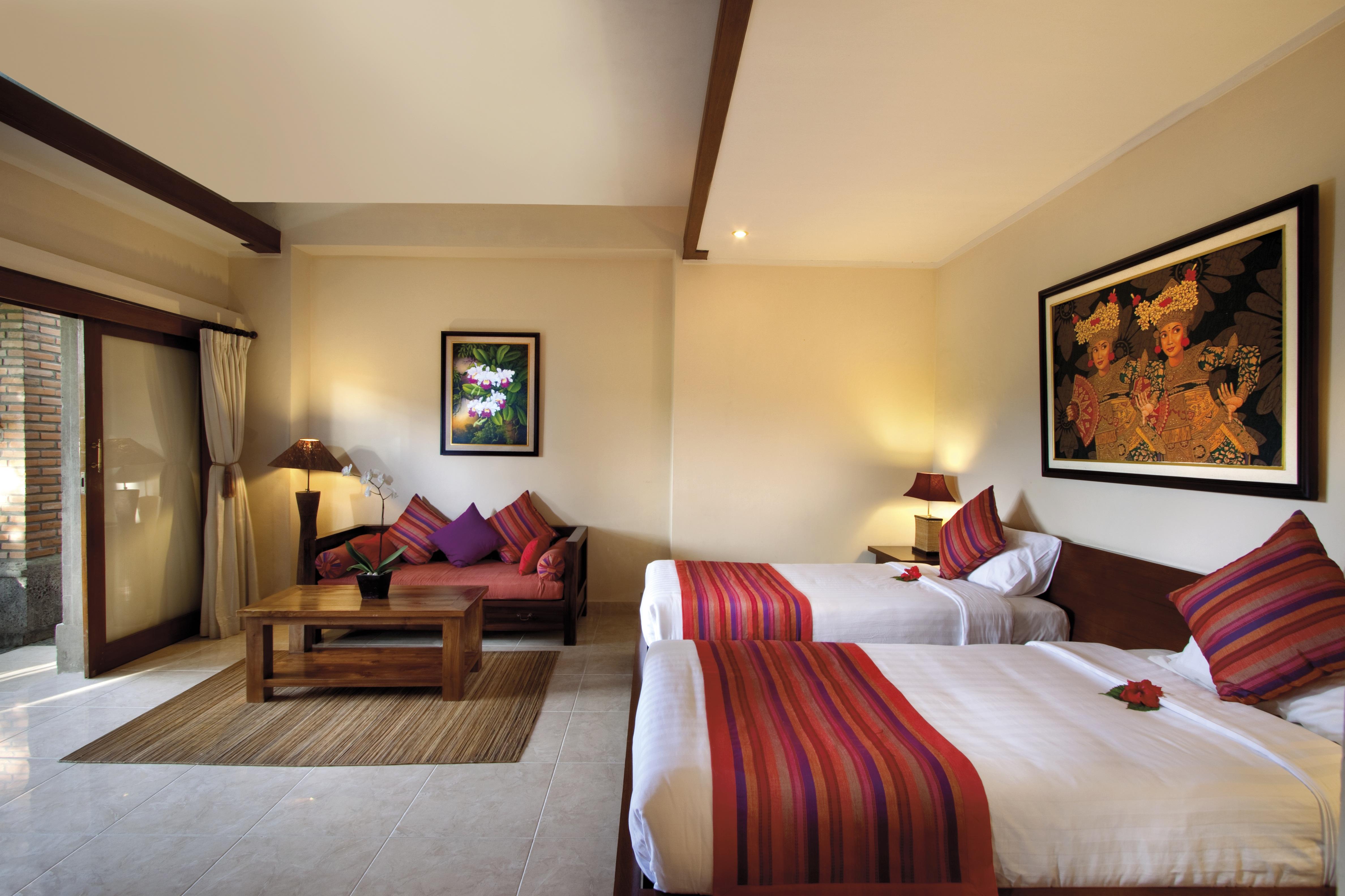 Resort Bebek Tepi Sawah Restaurant & 4*