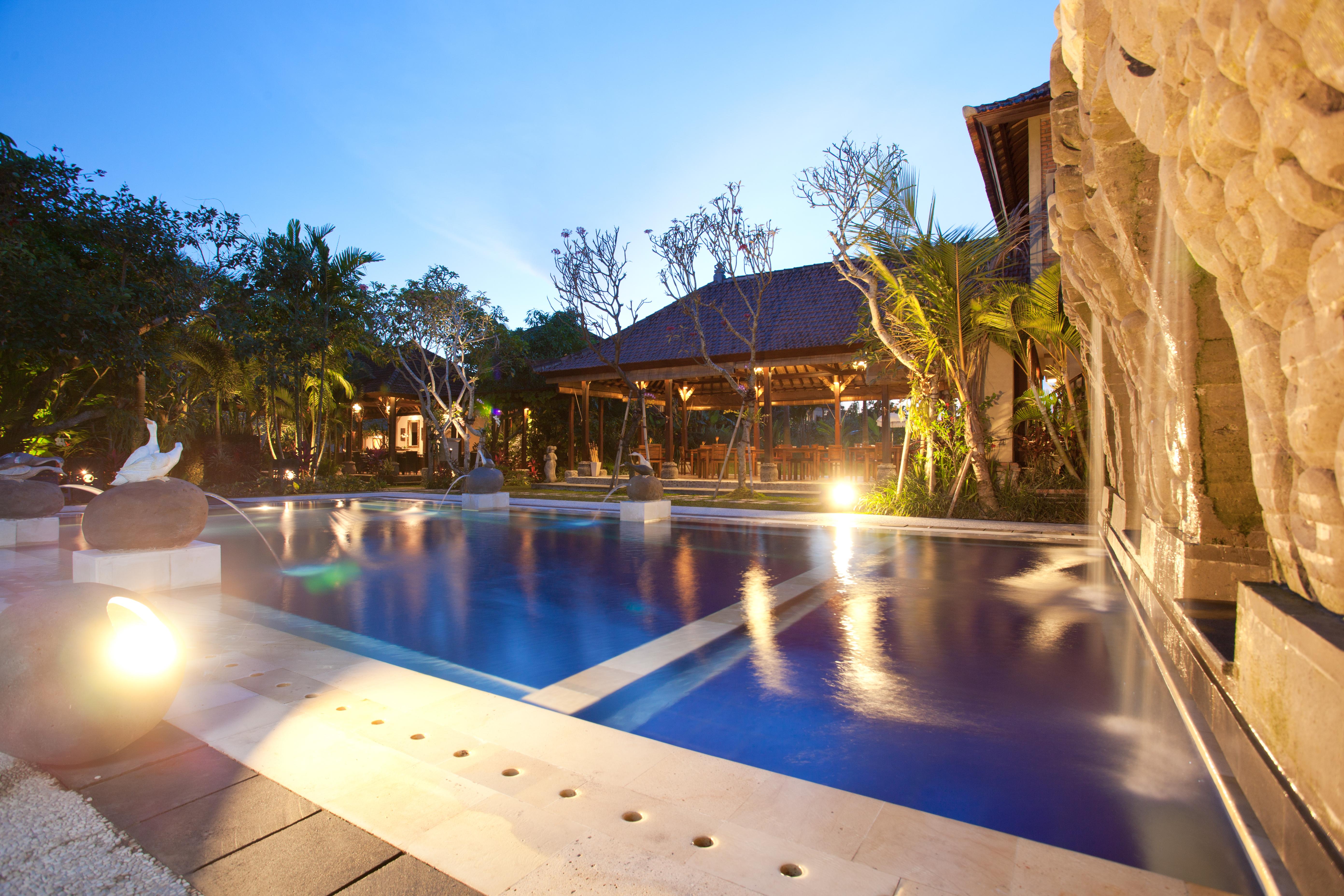 Bebek Tepi Sawah Restaurant & Resort 4*