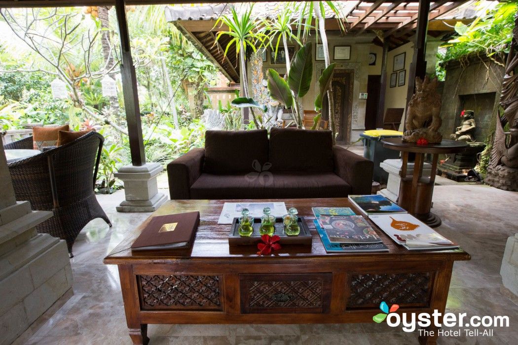 Bebek Tepi Sawah Restaurant & 4*
