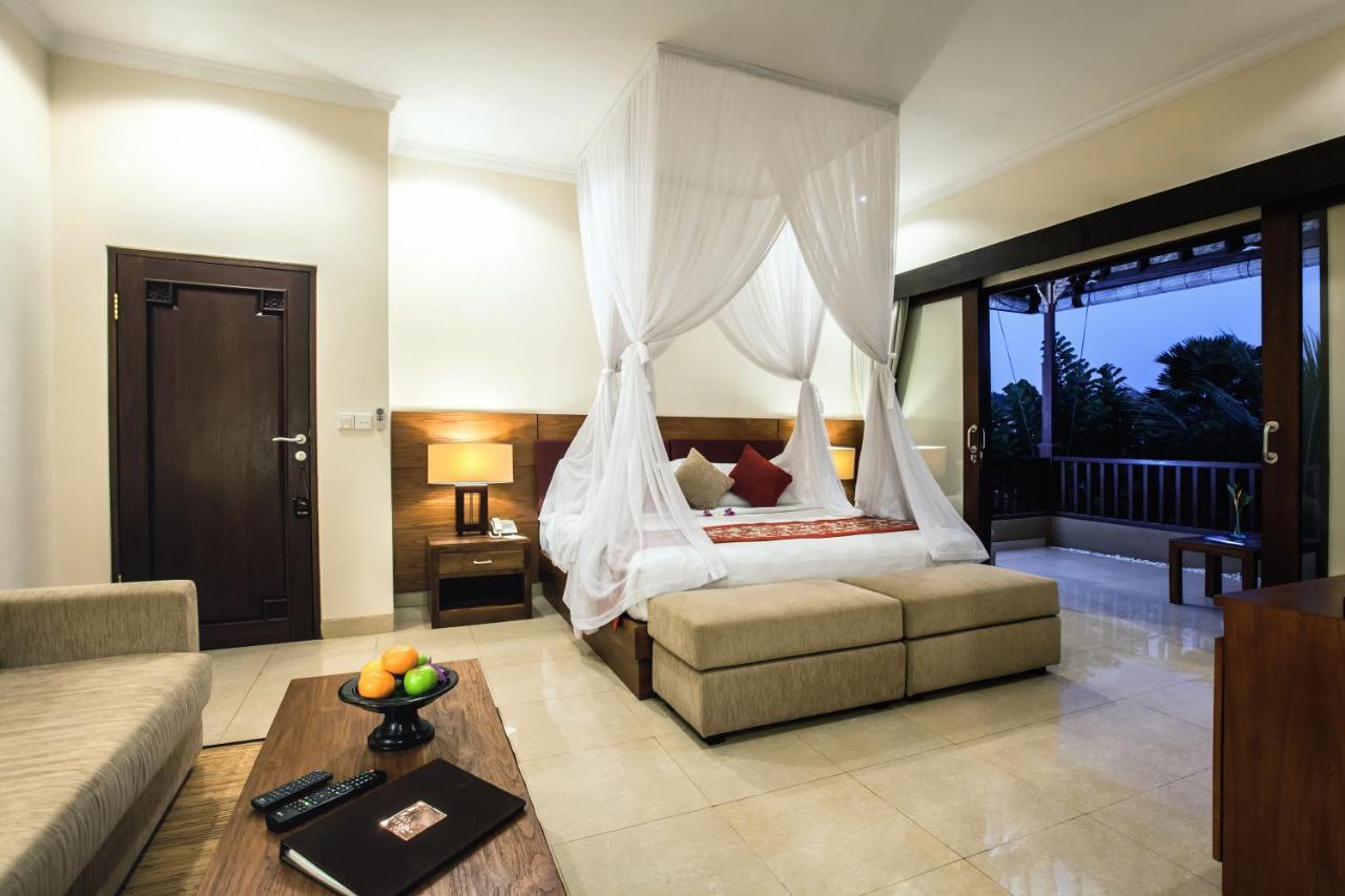 Resort Bebek Tepi Sawah Restaurant &